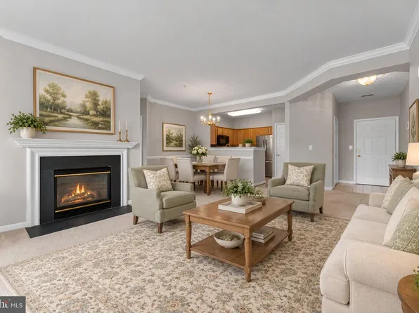 1 Cameron Grove Blvd Unit 305, Upper Marlboro, MD 20774