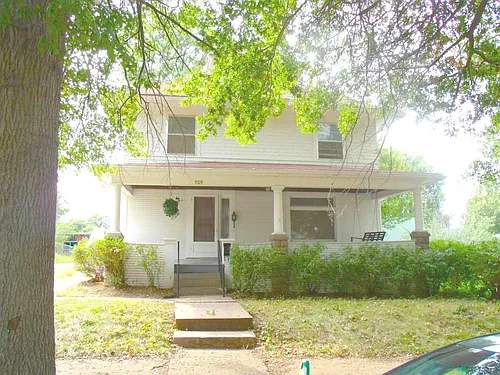 911 S 5th St Photo 1 911 S 5th St Photo 1
