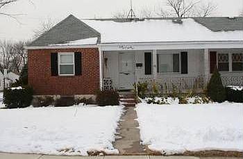 2nd image of 4725 Hellwig Rd