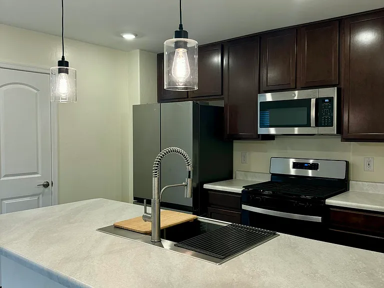 10518 W Harrigan Dr — Photo 15