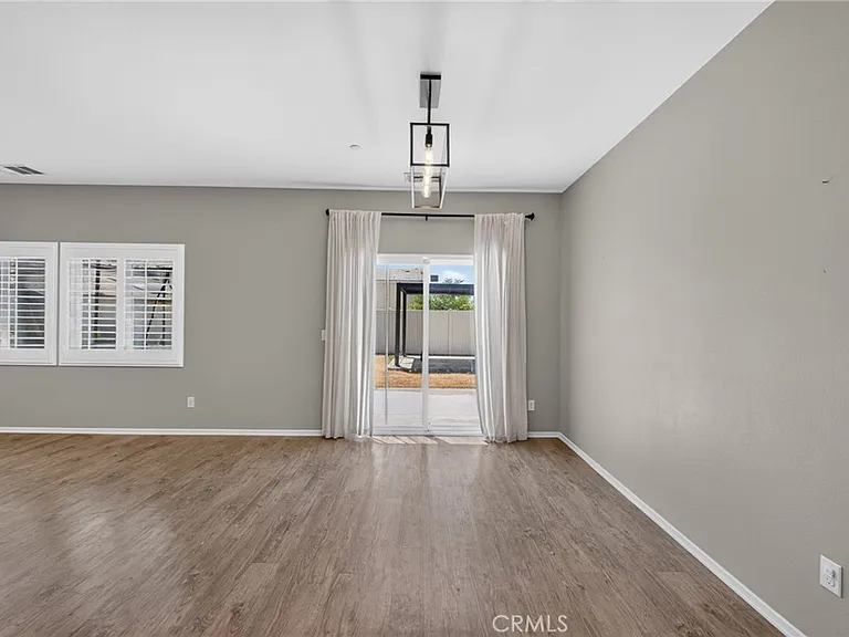 30151 Meadow Oaks St — Photo 15
