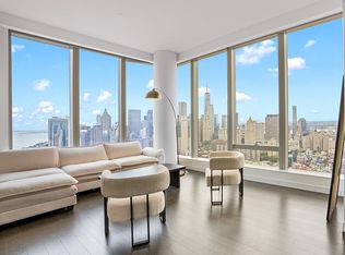 One Manhattan Square, New York, NY 10002