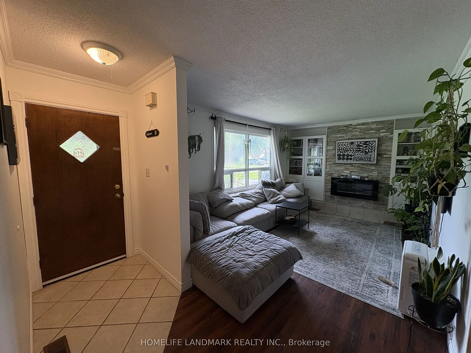 3 bed, $2,800 — Photo 2