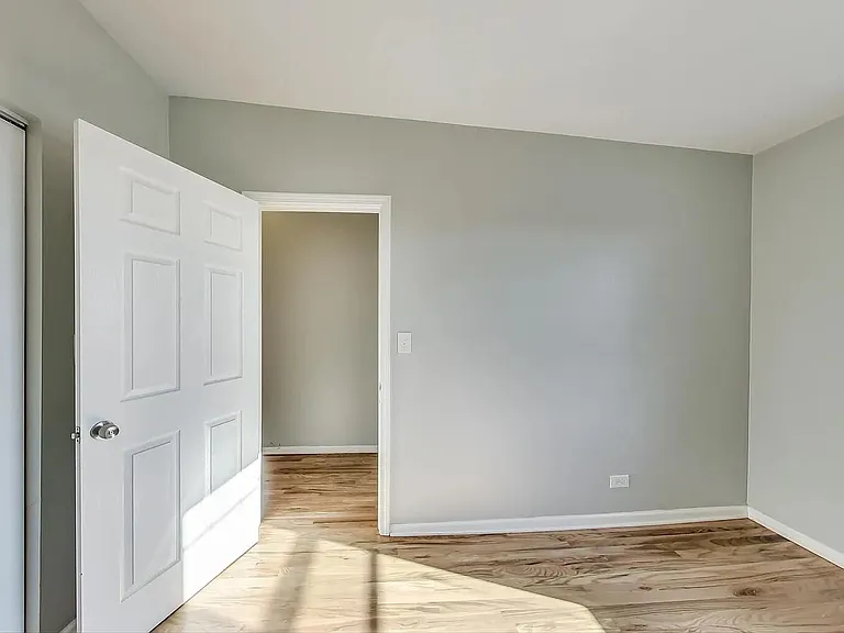 1525 W 17th St #4 — Photo 14