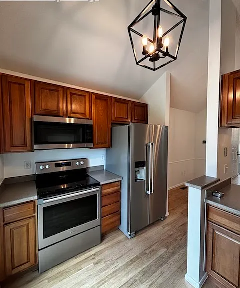 1184 Lily Ct — Photo 9