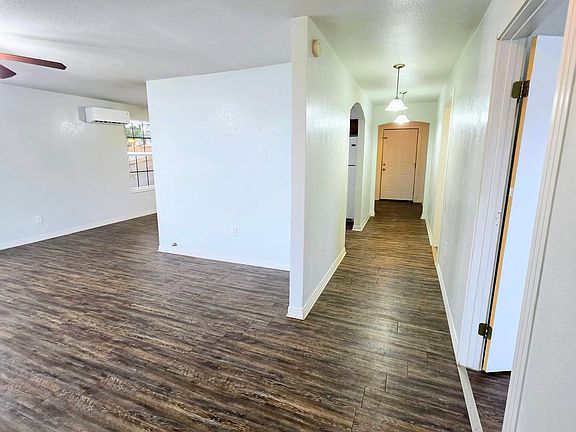 5th image of 1001 S Main St