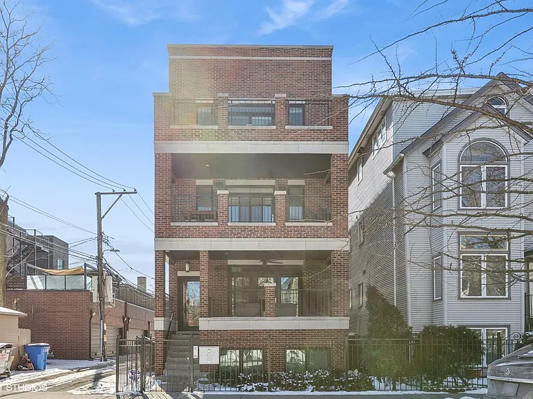1215 W Barry Ave #3 — Photo 16