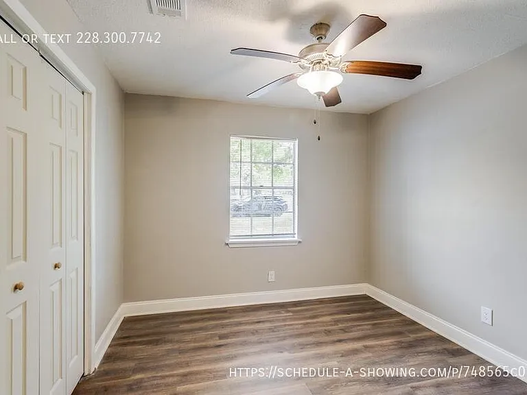 16201 Cervantes Ct — Photo 10