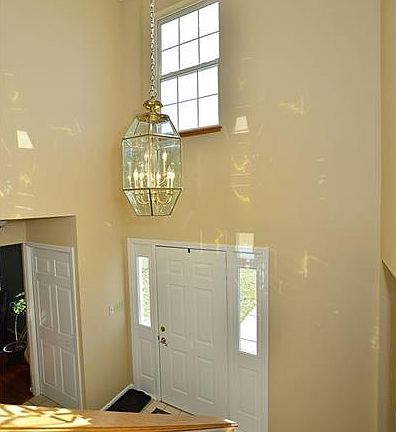 2nd image of 112 Bayberry Ln