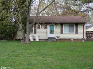 1400 S Packard Ave, Burton, MI 48509