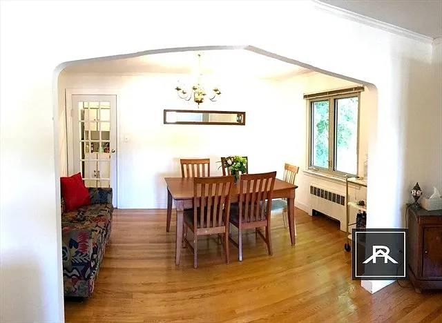 4 bed, 2.0 bath, 1700 sqft, $5,200 — Photo 4
