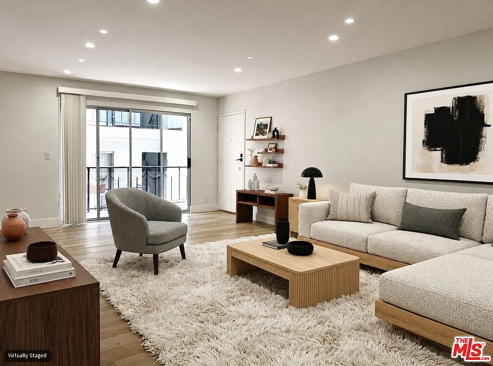 2 bed, 2.0 bath, 1100 sqft, $3,995 — Photo 1