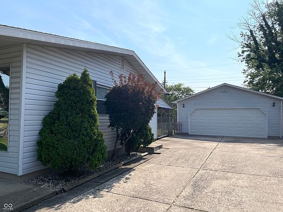 4th image of 737 Howard St