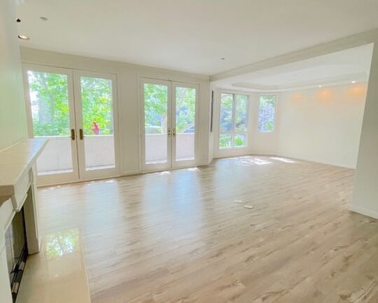 5th image of 121 N Almont Dr APT 203