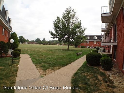 2nd image of 2102 Tower Blvd APT 202