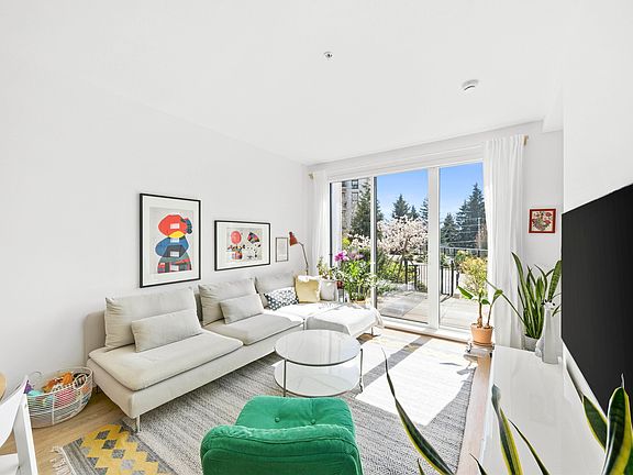 5th image of 9888 University Cres #209