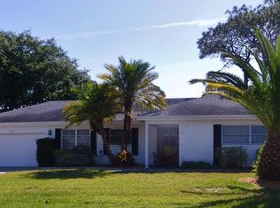 2381 Armour Dr, Dunedin, FL 34698