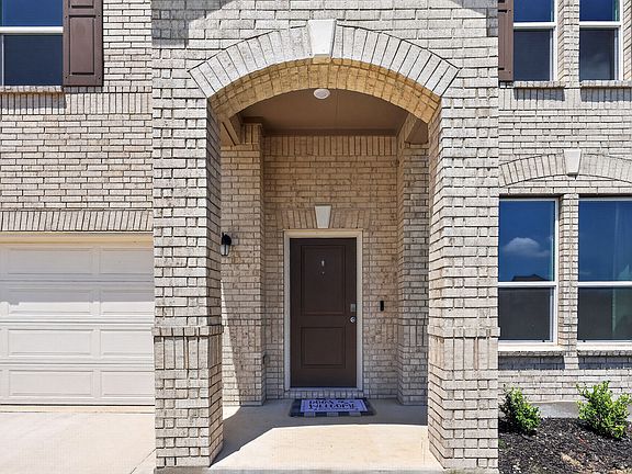 4th image of 9403 Hinterlands Dr