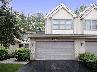 664 N Walden Dr, Palatine, IL 60067