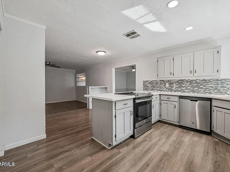 6133 W Tierra Buena Ln — Photo 12