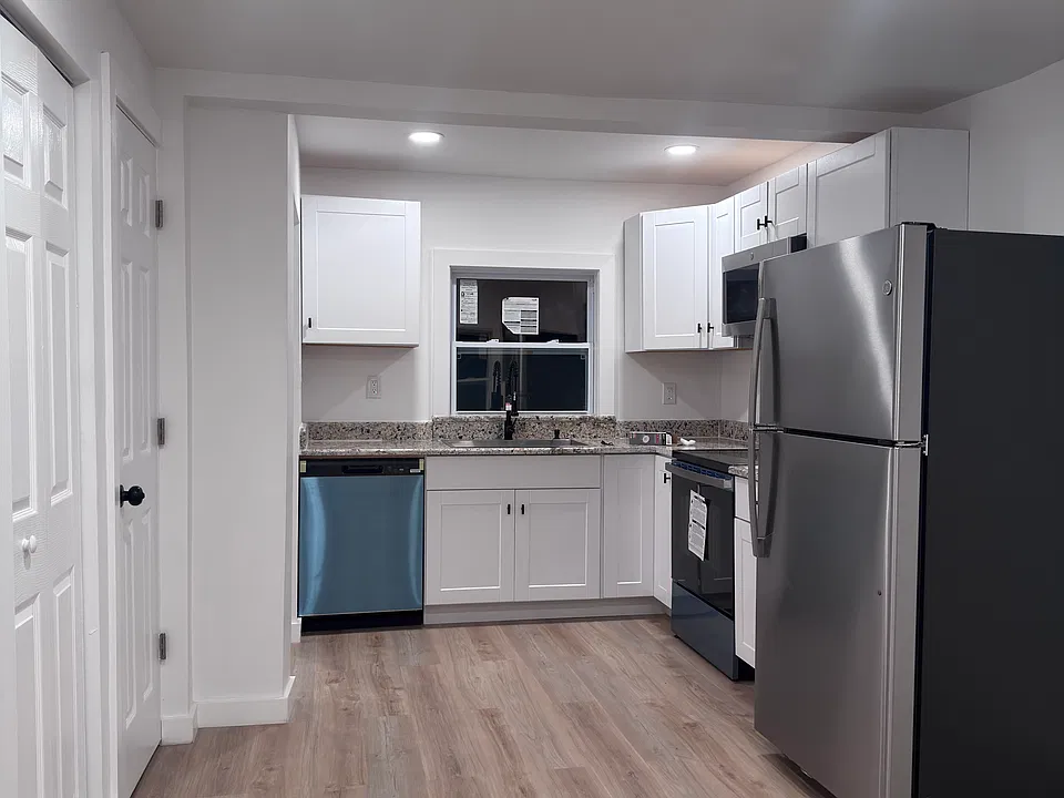 215 Beaver Brook Rd
