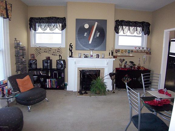 2nd image of 2030 Alta Ave