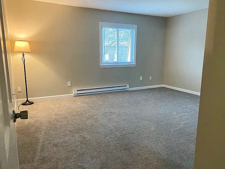 20 Lawrence Ave #38C — Photo 10