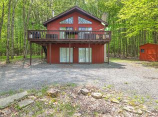 2894 S Fairway Dr, Lake Ariel, PA 18436