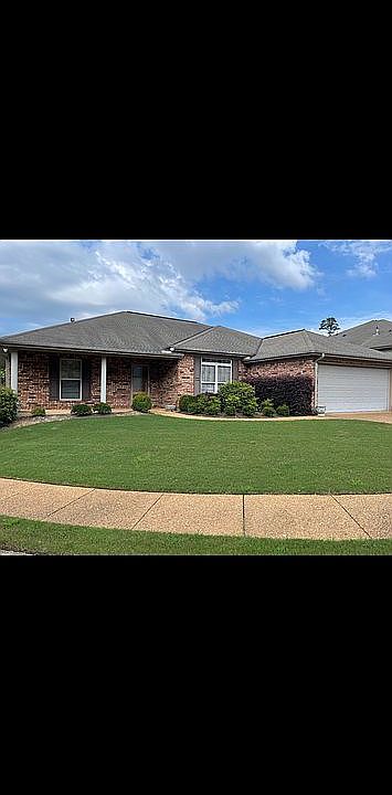 1st image of 2315 Cross Creek Dr