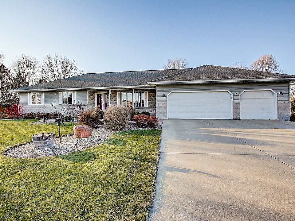1st image of 3996 Empire Dr