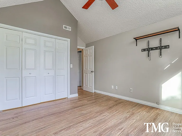 11004 NE Sherwood Dr — Photo 20