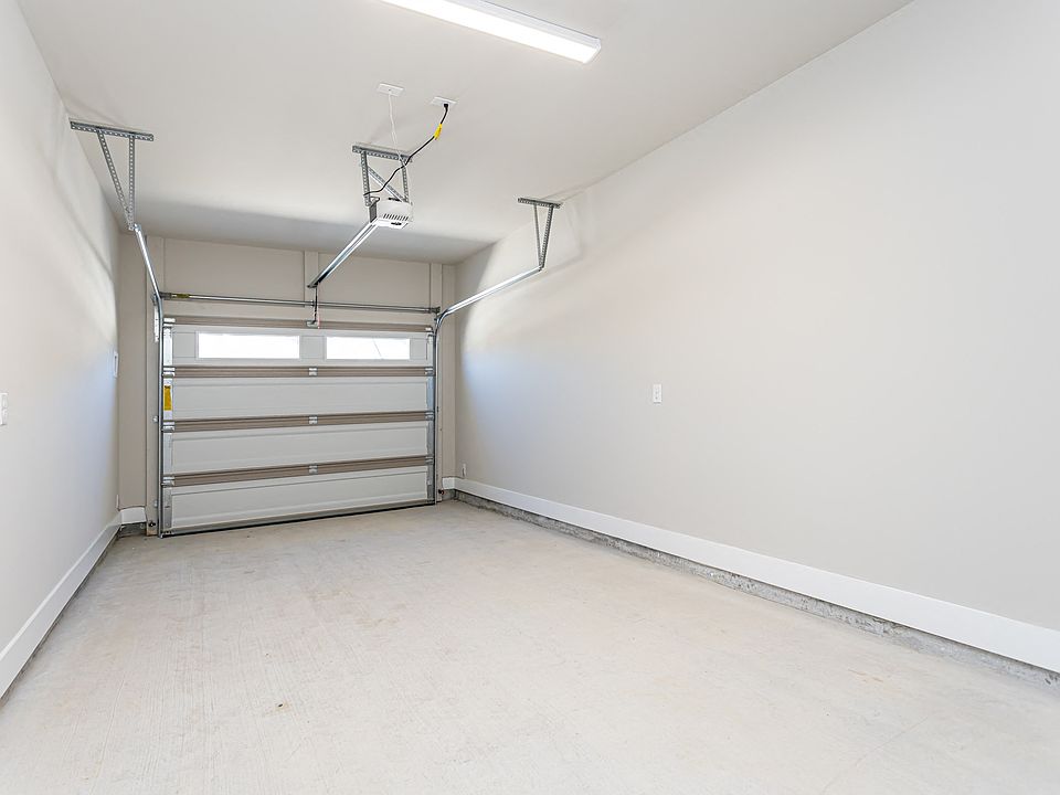 1st image of 17172 Oak Lawn Blvd #2