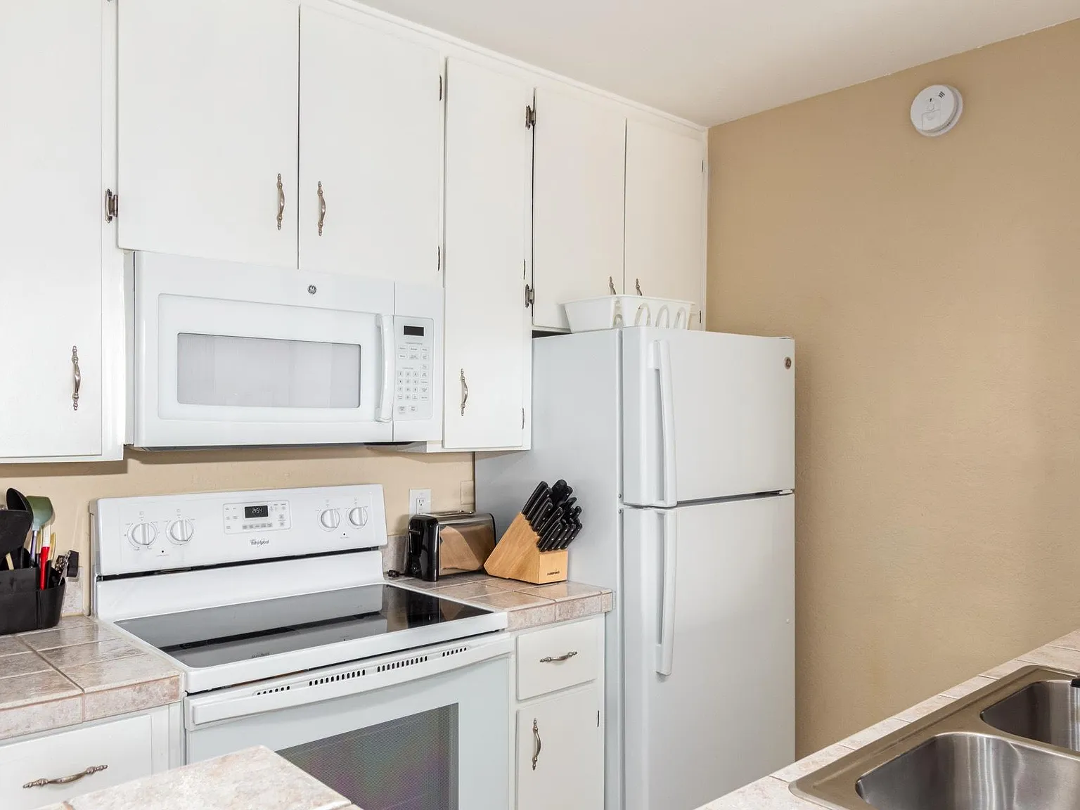 1 bed, 627 sqft, $1,500 — Photo 3