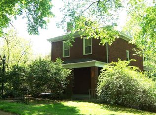 216 Forest Hills Rd, Pittsburgh, PA 15221