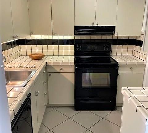 5th image of 911 E Ponce De Leon Blvd APT 1501