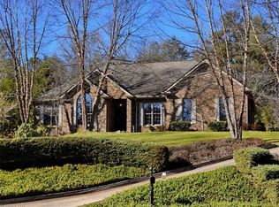 8 Ridgemont Dr, Weaverville, NC 28787