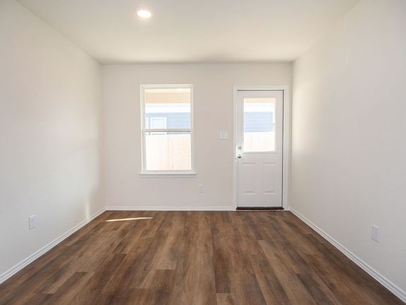 5th image of 4149 Lily Glade Ln