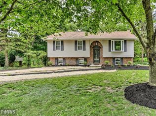 94 Lake View Dr, Gettysburg, PA 17325