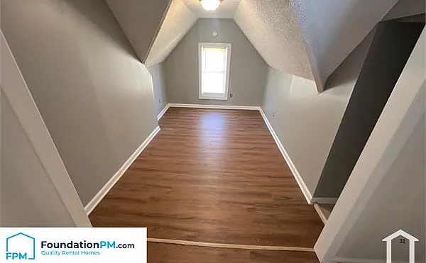 1229 Neptune St — Photo 13