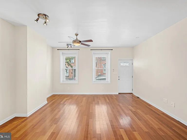 126 Ripka St — Photo 3