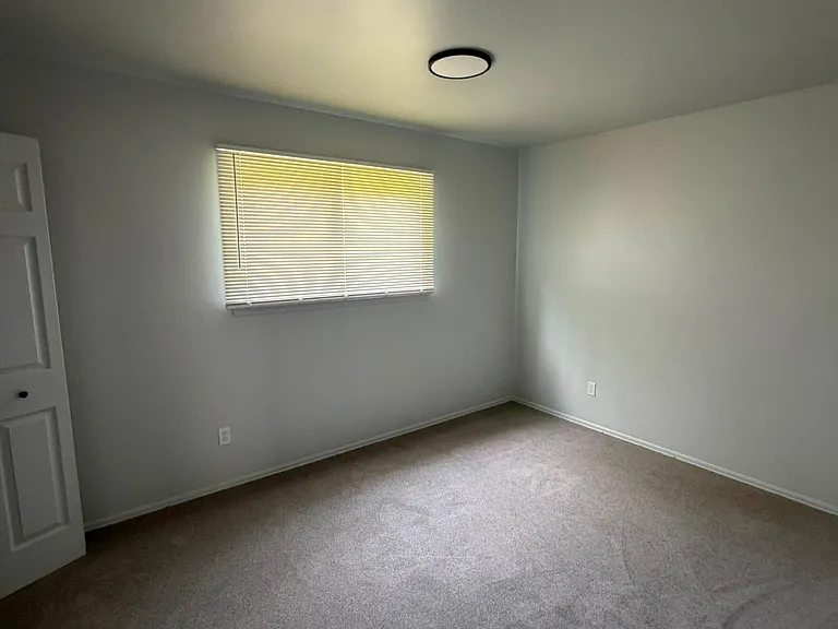 4900 Elmhurst St — Photo 16