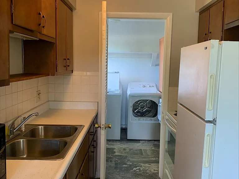 720 Pool Ave #C — Photo 1