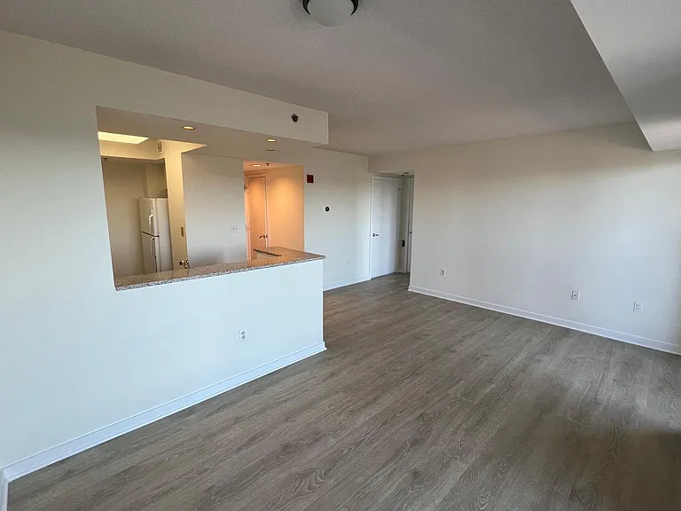 1275 25th St NW #711 — Photo 3