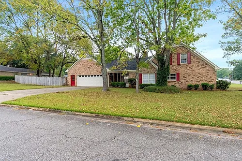 1936 Vaughn Ln Photo 1