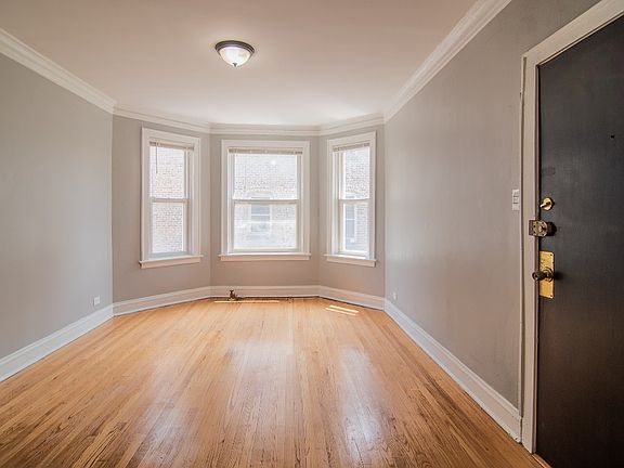 4th image of 7610 S Saginaw Ave #3B