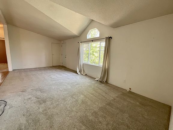 3rd image of 6560 Pyramid Way #30