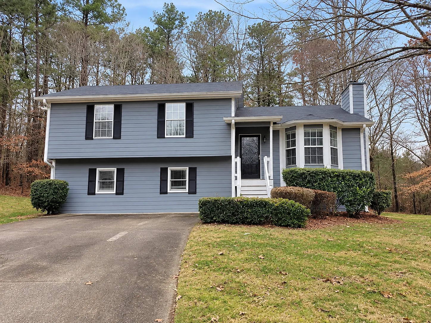 3 bed, 1234 sqft, $1,800 — Photo 1
