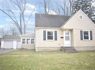 739 Comstock St NW, Warren, OH 44483