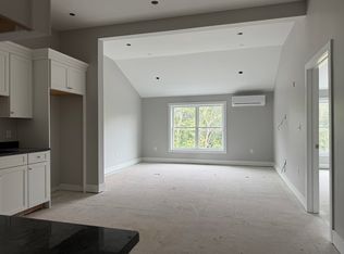 251 Sladen St #303, Dracut, MA 01826