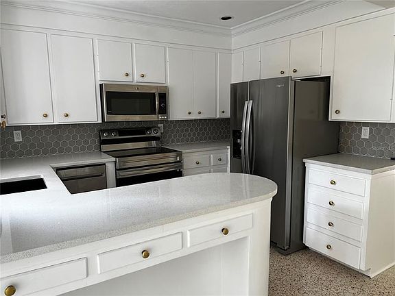 4th image of 5320 Stevens Dr